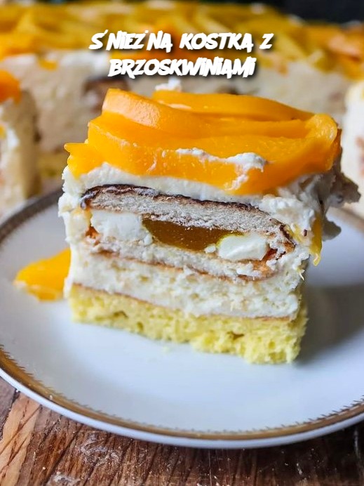 Śnieżna kostka z brzoskwiniami