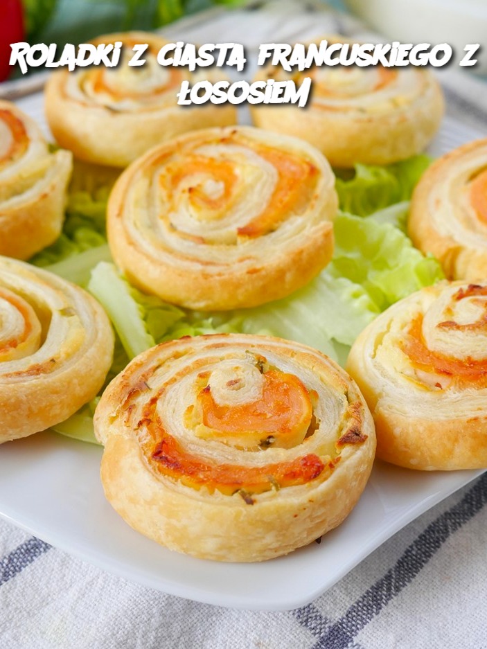 Roladki z ciasta francuskiego z łososiem