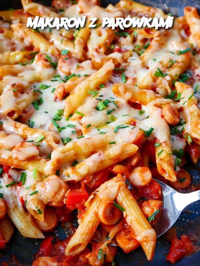 Makaron z parówkami